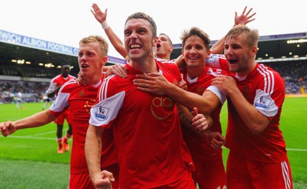 不敌富勒姆！热刺今年英超主场已输10场，追平队史纪录（热刺主场负于富勒姆，今年英超主场第10场告负，追平队史纪录）